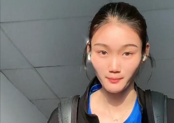 四个人换着做更有意思